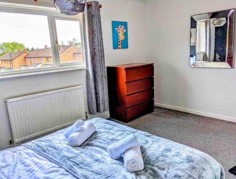 Hidden Gem !Stunning 3 Bedroom Home In Sheffield Handsworth Bagian luar foto