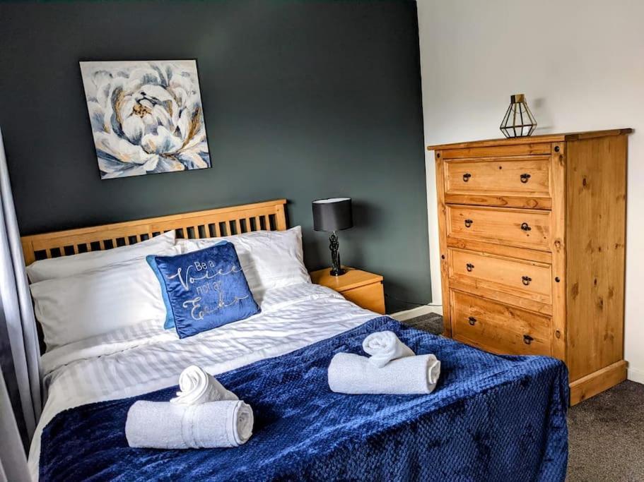 Hidden Gem !Stunning 3 Bedroom Home In Sheffield Handsworth Bagian luar foto