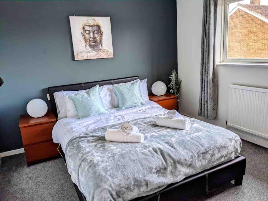 Hidden Gem !Stunning 3 Bedroom Home In Sheffield Handsworth Bagian luar foto